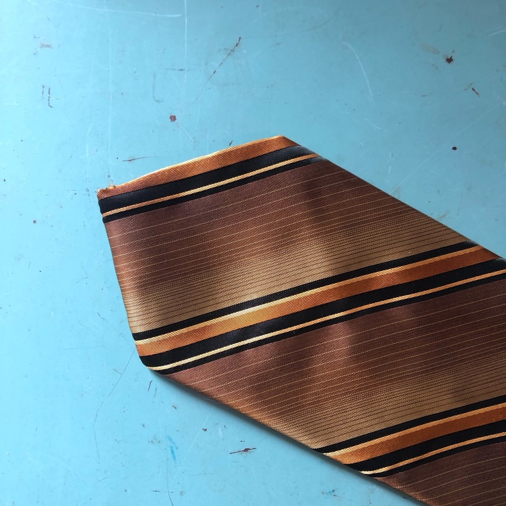 VINTAGE Striped Gold and Brown Men's Tie 🤎